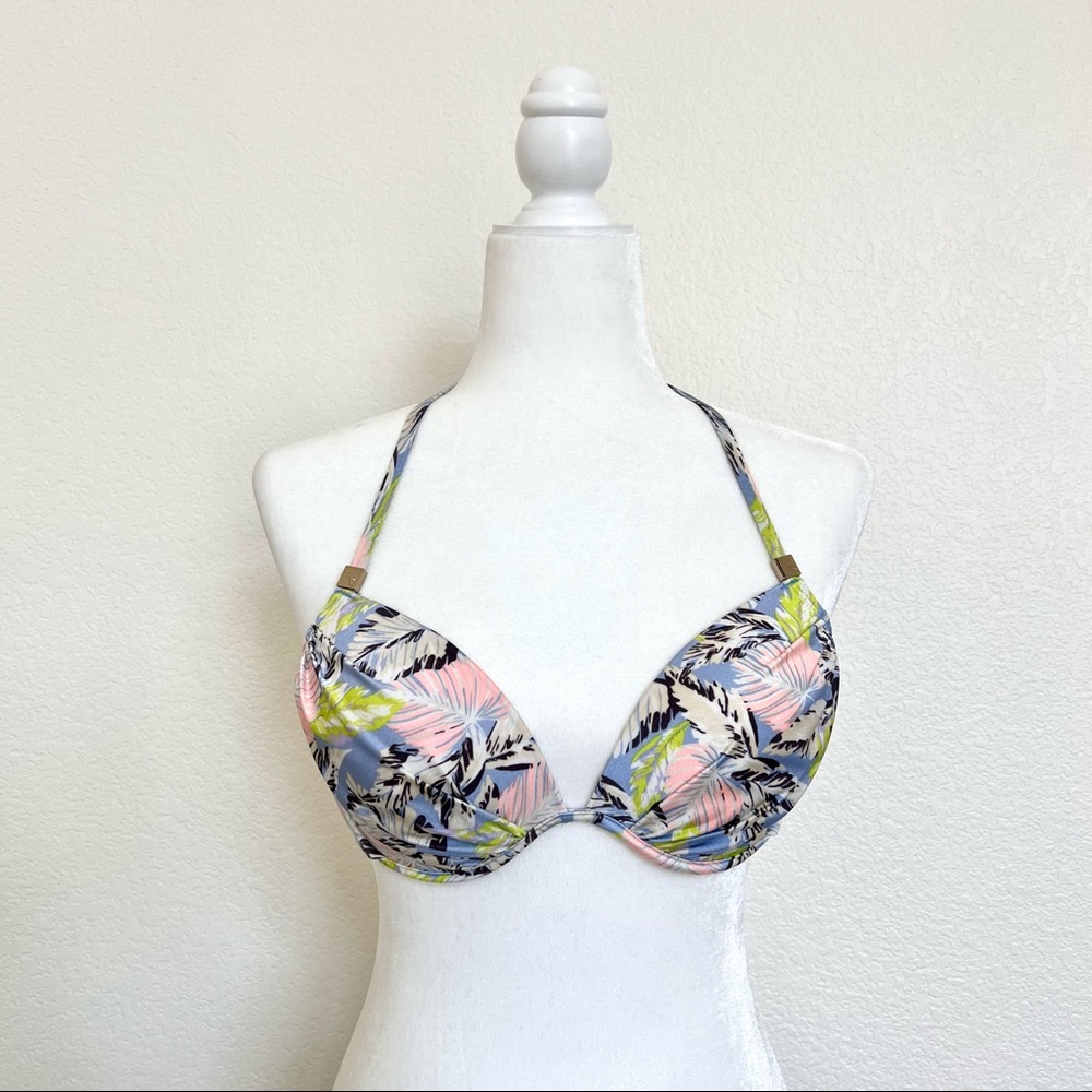 Victoria’s Secret bikini top